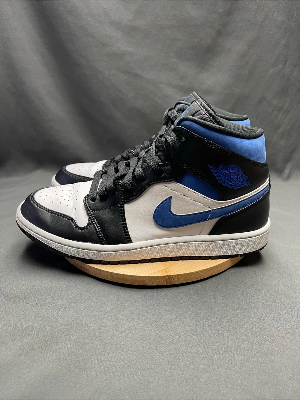 Men’s Jordan 1 Mid Racer Blue Size - Size 8.5M